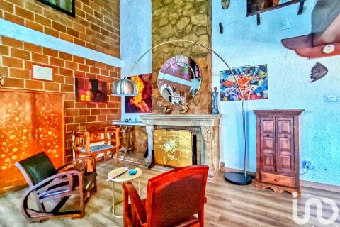 Dom w Petrer, Alicante, Hiszpania 5 sypialni, 505 mkw. nr 153776 – zdjęcie 15