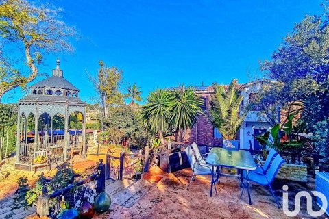 Dom w Petrer, Alicante, Hiszpania 5 sypialni, 505 mkw. nr 153776 – zdjęcie 5