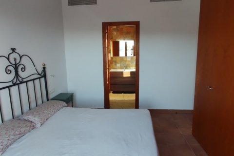 Linnat myytävänä Torredembarra, Tarragona, Espanja, 3 makuuhuonetta, 300 m2 No. 153777 - kuva 18