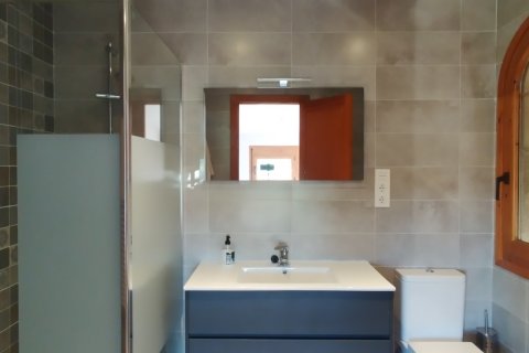 Linnat myytävänä Torredembarra, Tarragona, Espanja, 3 makuuhuonetta, 300 m2 No. 153777 - kuva 24