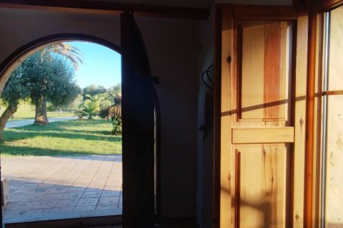 Linnat myytävänä Torredembarra, Tarragona, Espanja, 3 makuuhuonetta, 300 m2 No. 153777 - kuva 10