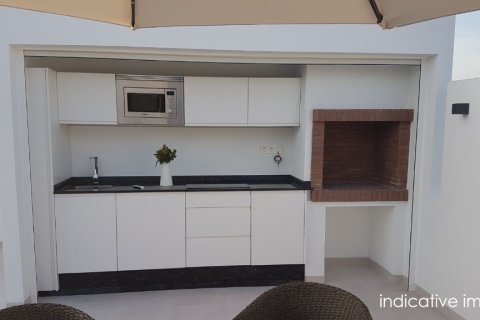 Huoneisto myytävänä San Pedro del Pinatar, Murcia, Espanja, 3 makuuhuonetta, 109 m2 No. 144772 - kuva 19