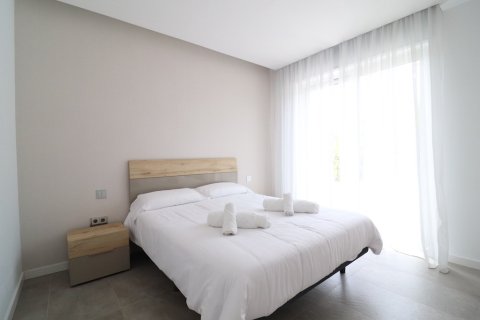 Villa in vendita a Pinar De Campoverde, Alicante, Spagna 3 camere da letto, 120 mq. N° 145838 - foto 11