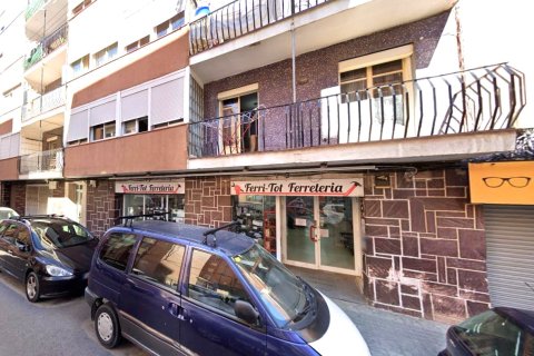 Apartamento en venta en Mataró, Barcelona, España 3 dormitorios, 49 m2 No. 191575 - foto 1