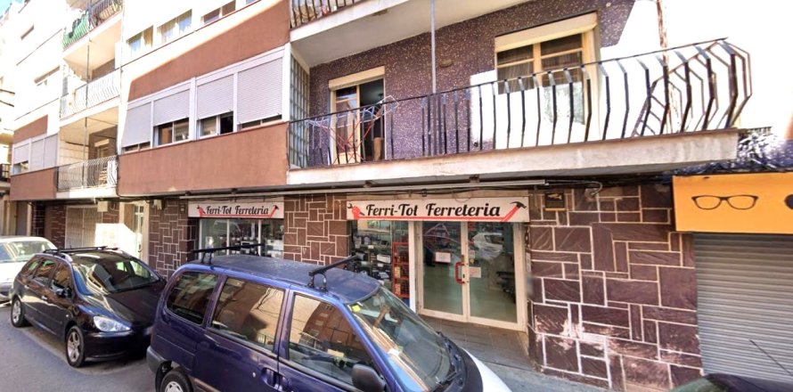 Apartamento en Mataró, Barcelona, España 3 dormitorios, 49 m2 No. 191575