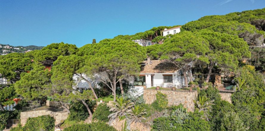 Māja Lloret de Mar, Girona, Spānijā 7 istabas, 283 m2 Nr. 160733