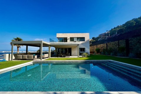 Hus till salu i Spanien 6 sovrum, 858 kvm. Nr. 160734 - foto 9