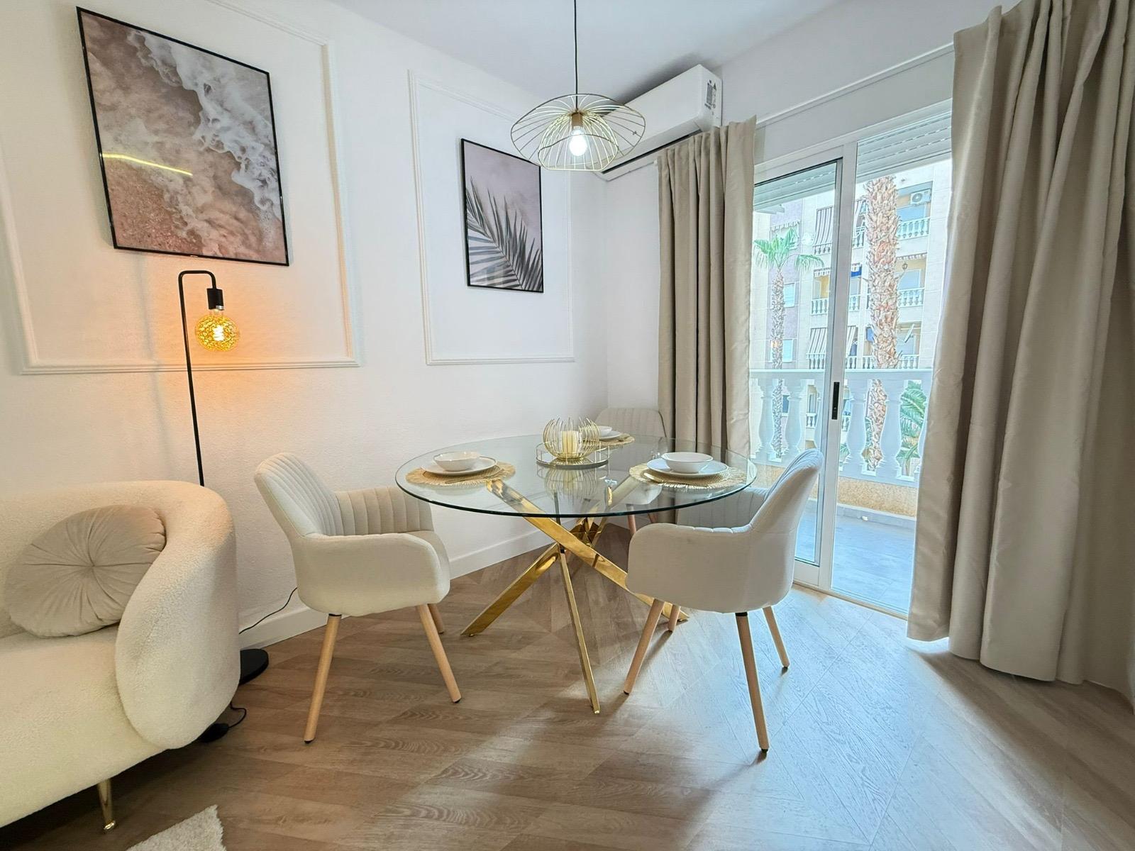 Apartament w Torrevieja, Alicante, Hiszpania 2 sypialnie, 55 mkw. nr 184394