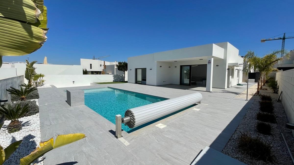 Villa i Rafal, Alicante, Spanien 3 sovrum, 120 kvm. Nr. 151684