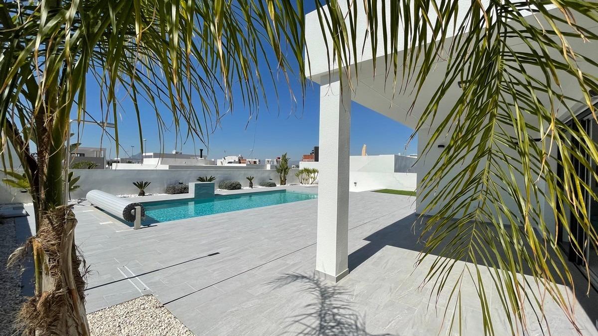 Villa i Rafal, Alicante, Spanien 3 sovrum, 120 kvm. Nr. 151684