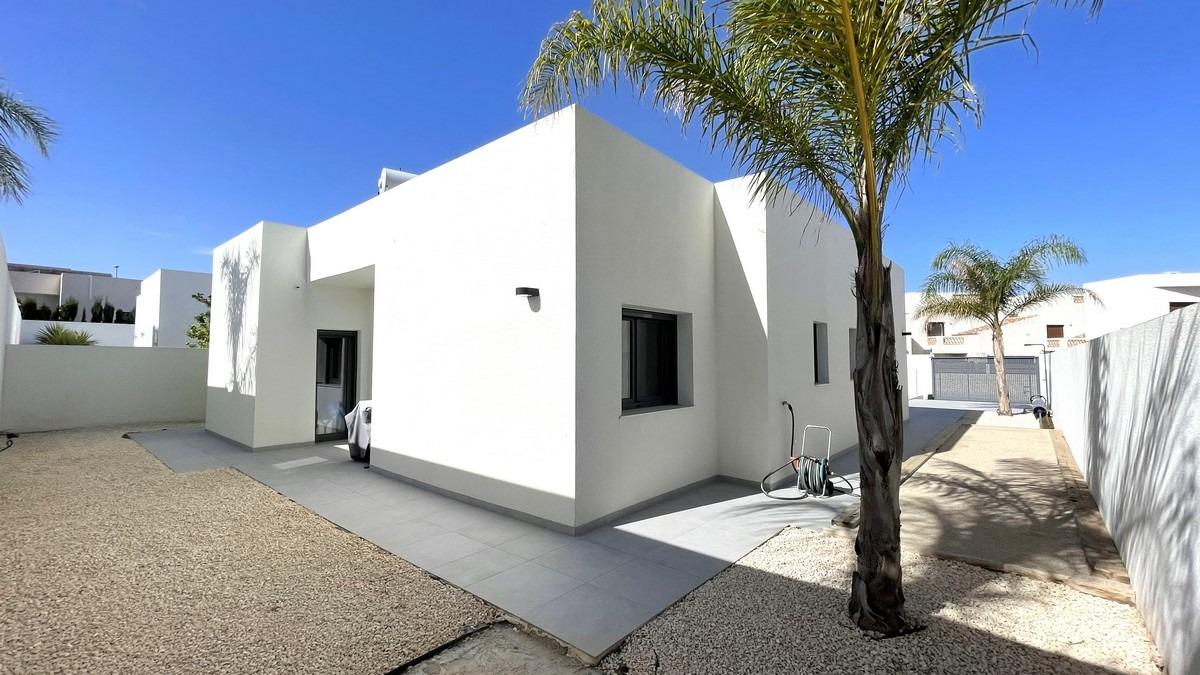 Villa i Rafal, Alicante, Spanien 3 sovrum, 120 kvm. Nr. 151684