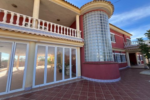 Villa zum Verkauf Torrevieja, Alicante, Spanien 6 Schlafzimmer, 579 m2 Nr. 139855 - Foto 3