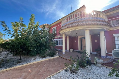 Villa zum Verkauf Torrevieja, Alicante, Spanien 6 Schlafzimmer, 579 m2 Nr. 139855 - Foto 11