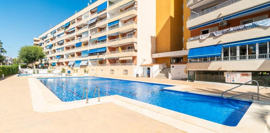 Apartment Punta Prima, Alicante, Espagne 3 chambres, 143 m2 No. 138393