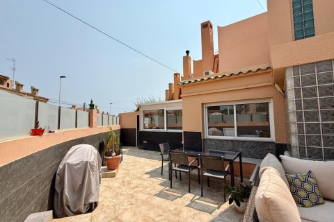 Villa for sale Torrevieja, Alicante, Spain 5 bedrooms,  No. 138389 - photo 4