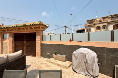 Villa for sale Torrevieja, Alicante, Spain 5 bedrooms,  No. 138389 - photo 7