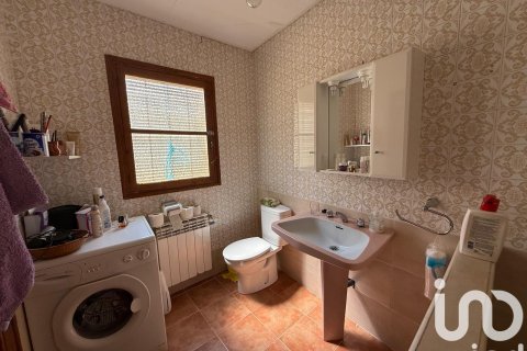 House for sale in Leon, Spain 3 bedrooms, 529 sq.m. No. 185734 - photo 11
