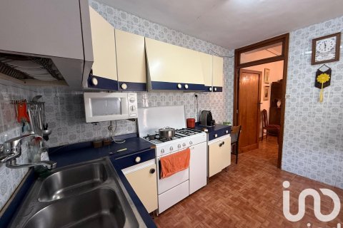 House for sale in Leon, Spain 3 bedrooms, 529 sq.m. No. 185734 - photo 8