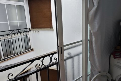 Продажа квартиры в Сьюдад Родриго, Саламанка, Испания 3 спальни, 85м2 №185731 - фото 16