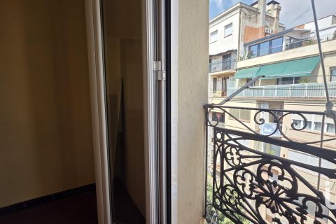 Wohnung zum Verkauf in Barcelona, Spanien 3 Schlafzimmer, 107 m2 Nr. 153202 - Foto 2