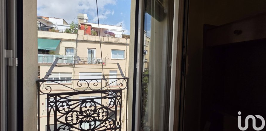 Wohnung in Barcelona, Spanien 3 Schlafzimmer, 107 m2 Nr. 153202