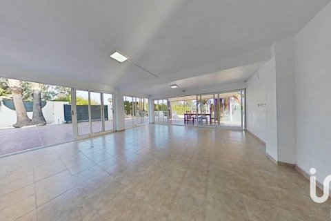 Продажа дома в Эльче, Аликанте, Испания 6 спален, 890м2 №153199 - фото 28