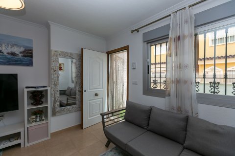 Māja pārdošanā Guardamar del Segura, Alicante, Spānijā 132 m2 Nr. 165988 - attēls 9