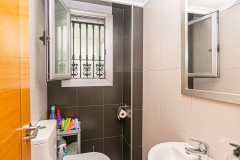 Māja pārdošanā Guardamar del Segura, Alicante, Spānijā 132 m2 Nr. 165988 - attēls 15