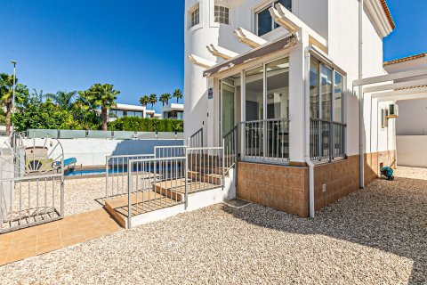 Villa till salu i San Fulgencio, Alicante, Spanien 143 kvm. Nr. 165986 - foto 3