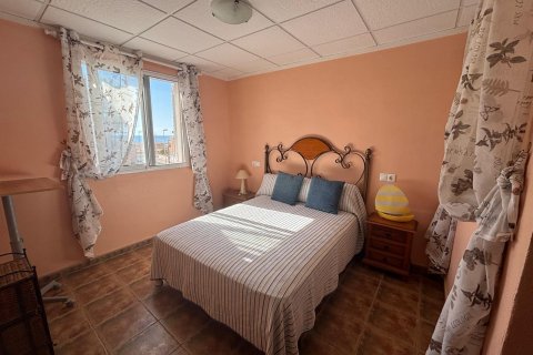 Duplex zum Verkauf in Torrevieja, Alicante, Spanien 4 Schlafzimmer, 106 m2 Nr. 181802 - Foto 9