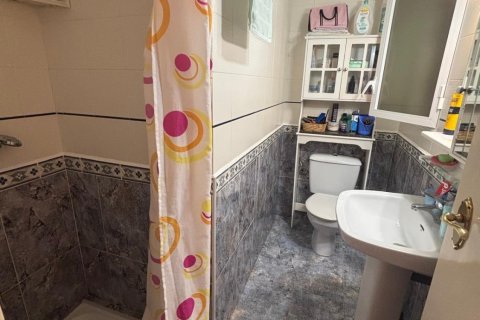 Duplex zum Verkauf in Torrevieja, Alicante, Spanien 4 Schlafzimmer, 106 m2 Nr. 181802 - Foto 15