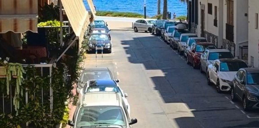 Apartment in Torrevieja, Alicante, Spain 3 bedrooms, 96 sq.m. No. 181803