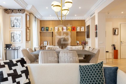 Huoneisto myytävänä Madrid, Espanja, 4 makuuhuonetta, 233 m2 No. 159188 - kuva 5