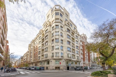 Huoneisto myytävänä Madrid, Espanja, 4 makuuhuonetta, 233 m2 No. 159188 - kuva 24
