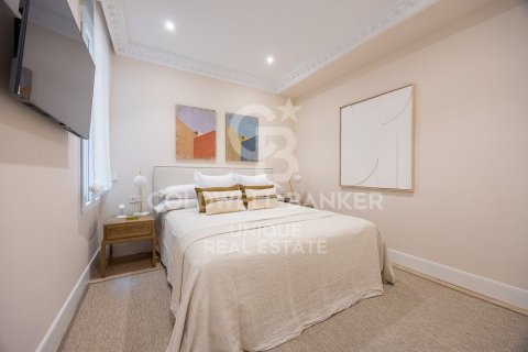 Huoneisto myytävänä Madrid, Espanja, 4 makuuhuonetta, 233 m2 No. 159188 - kuva 11