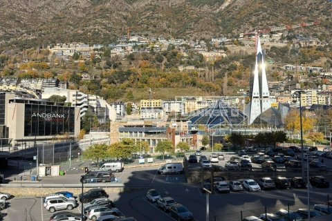 Oficina en alquiler en Principado De Andorra (Ninguna Poblacion Tiene C.P.), Lérida, España 94 m2 No. 160520 - foto 10