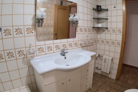 Apartament w Aranda de Duero, Burgos, Hiszpania 4 sypialnie, 129 mkw. nr 187598 – zdjęcie 26
