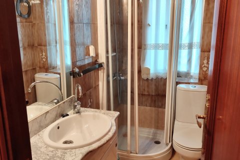 Huoneisto myytävänä Valladolid, Espanja, 3 makuuhuonetta, 61 m2 No. 185395 - kuva 5