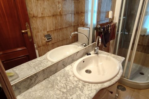 Huoneisto myytävänä Valladolid, Espanja, 3 makuuhuonetta, 61 m2 No. 185395 - kuva 4