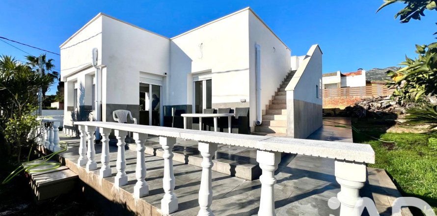 House in Alcanar, Tarragona, Spain 3 bedrooms, 78 sq.m. No. 185393