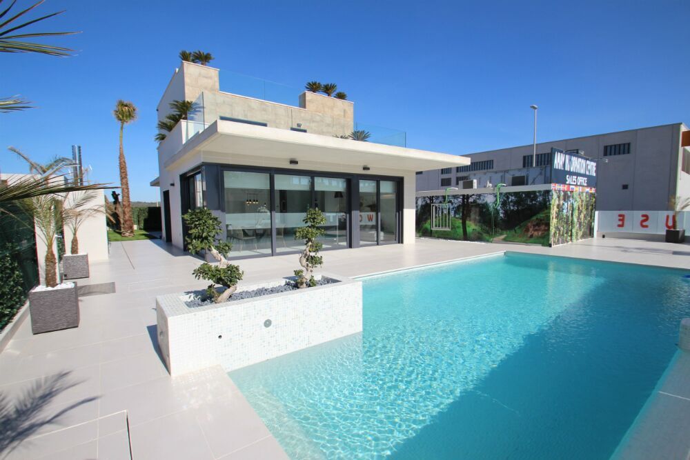 Villa à Dehesa De Campoamor, Alicante, Espagne 3 chambres,  No. 81029