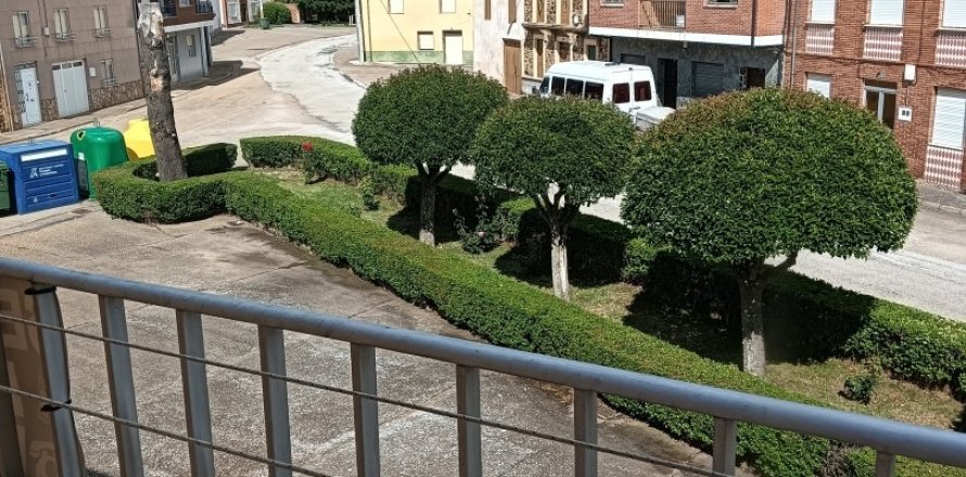 House in Villamontan De La Valduerna, Leon, Spain 4 bedrooms, 208 sq.m. No. 186150