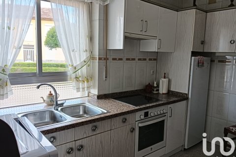 House for sale in Villamontan De La Valduerna, Leon, Spain 4 bedrooms, 208 sq.m. No. 186150 - photo 6