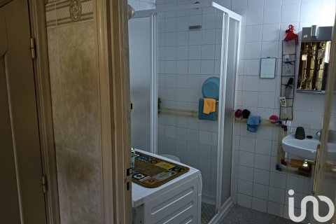 House for sale in Villamontan De La Valduerna, Leon, Spain 4 bedrooms, 208 sq.m. No. 186150 - photo 8