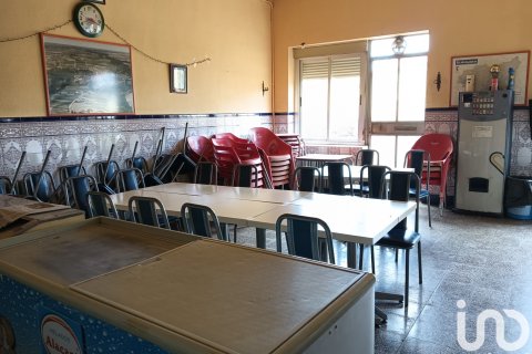 House for sale in Villamontan De La Valduerna, Leon, Spain 4 bedrooms, 208 sq.m. No. 186150 - photo 19
