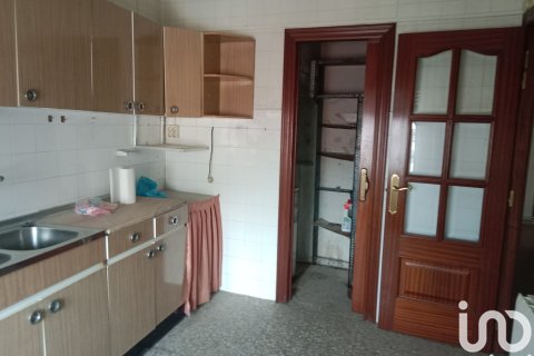 Apartment for sale in La Baneza, Leon, Spain 4 bedrooms, 88 sq.m. No. 186154 - photo 6