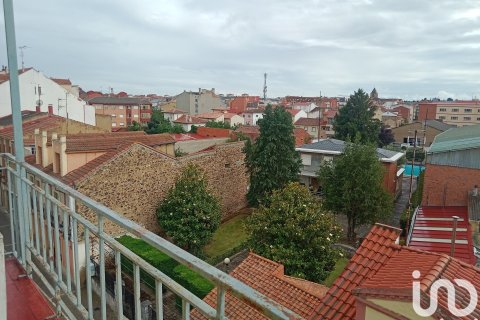 Apartment for sale in La Baneza, Leon, Spain 4 bedrooms, 88 sq.m. No. 186154 - photo 3