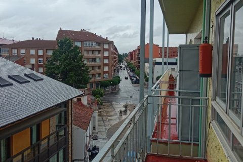 Apartment for sale in La Baneza, Leon, Spain 4 bedrooms, 88 sq.m. No. 186154 - photo 21