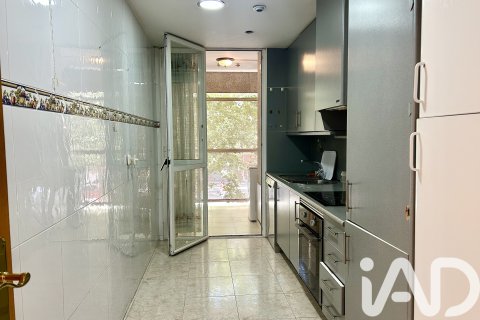 Apartament w Cerdanyola Del Valles, Barcelona, Hiszpania 4 sypialnie, 105 mkw. nr 188377 – zdjęcie 18