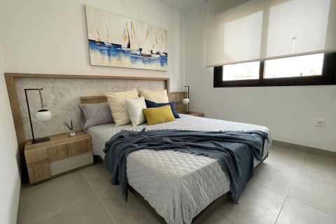 Villa till salu San Javier, Murcia, Spanien 3 sovrum, 94 kvm. Nr. 136532 - foto 4
